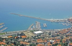 50 x 10 Mètre Poste d'amarrage Porto di Imperia Port de Plaisance