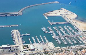 50 x 8 Mètre Poste d'amarrage Vilanova Grand I La Geltru Port de Plaisance A Vendre