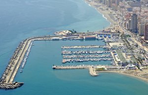 15 x 4.5 Mètre Poste d'amarrage Fuengirola Port de Plaisance