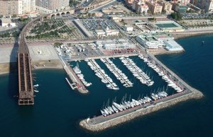 15 x 4.5 Mètre Poste d'amarrage Club de Mar Almeria Port de Plaisance A Vendre