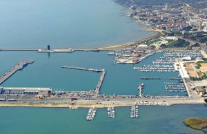 30 Mètre Poste d'amarrage Sant Carles Port de Plaisance