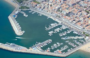 15 x 5.5 Mètre Poste d'amarrage Cambrils Port de Plaisance