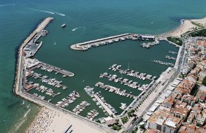 15 x 5.5 Mètre Poste d'amarrage Cambrils Port de Plaisance