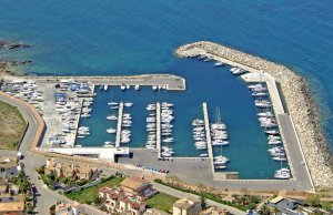 8 x 3 Mètre Poste d'amarrage Sant Pere Port de Plaisance