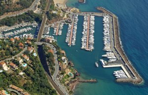 10 x 3.5 Mètre Poste d'amarrage Port de la Rague Port de Plaisance A Vendre