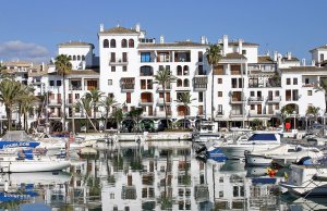 8 x 3.5 Mètre Poste d'amarrage Puerto de la Duquesa A Vendre