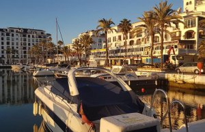 10 x 3.5 Mètre Poste d'amarrage Puerto de la Duquesa A Vendre