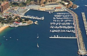 8 x 3 Mètre Poste d'amarrage Sant Feliu de Guixols Port de Plaisance A Vendre