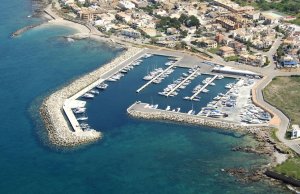 8 x 3 Mètre Poste d'amarrage Sant Pere Port de Plaisance A Louer