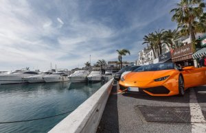 8 x 3 Mètre Poste d'amarrage Puerto Banus Port de Plaisance A Louer