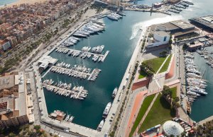 40 x 10 Mètre Poste d'amarrage Port Vell Port de Plaisance A Louer