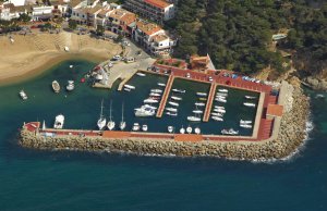 10 x 4 Mètre Poste d'amarrage Puerto de Llafranc Port de Plaisance A Vendre