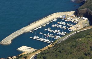 8 x 3 Mètre Poste d'amarrage Portbou Port de Plaisance A Vendre