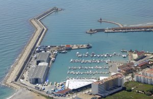 8 x 2.69 Mètre Poste d'amarrage Port de Plaisance Benicarlo A Vendre