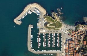 6 x 3 Mètre Poste d'amarrage Port de Llanca Port de Plaisance A Vendre