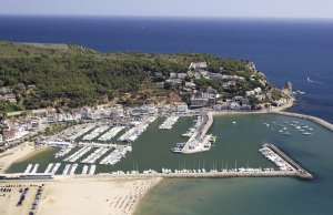 6.5 x 2.5 Mètre Poste d'amarrage CN Estartit Port de Plaisance A Vendre