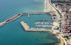 6.5 x 2.5 Mètre Poste d'amarrage CN Cases d'Alcanar Port de Plaisance A Vendre