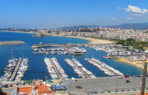 8 x 3 Mètre Poste d'amarrage Club de Vela Blanes Port de Plaisance A Vendre