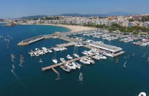 8 x 3 Mètre Poste d'amarrage Club de Vela Blanes Port de Plaisance A Vendre