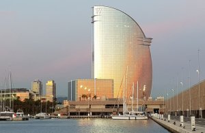 40 X 9 Mètre Poste d'amarrage Port de Plaisance Vela Barcelona A Louer