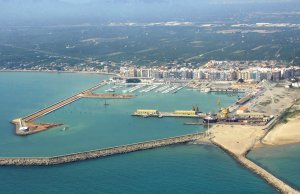 8 x 3 Mètre Poste d'amarrage Burriananova Port de Plaisance A Vendre