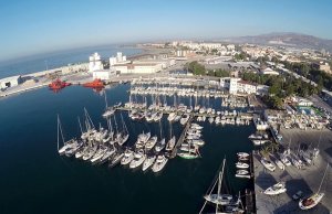 8 X 3 Mètre Poste d'amarrage Motril Port de Plaisance A Vendre