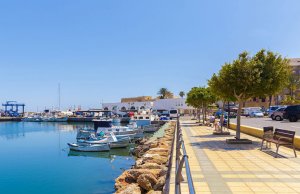 5 x 2 Mètre Poste d'amarrage Real Club Nauticio Roquetas de Mar Port de Plaisance A Vendre