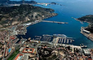 24 x 7 Mètre Poste d'amarrage Puerto Cartegena Port de Plaisance A Vendre