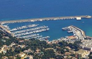 8 x 3 Mètre Poste d'amarrage Club Nautico Javea Port de Plaisance A Vendre