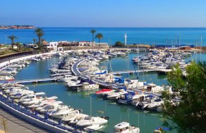 10 x 4 Mètre Poste d'amarrage Club Nàutico Dehesa de Campoamor Port de Plaisance A Vendre