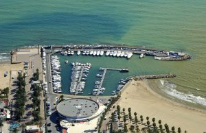 8 x 3 Mètre Poste d'amarrage Club Nàutic Salou Port de Plaisance A Vendre