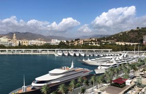 20 x 8 Mètre Poste d'amarrage Malaga San Andres Superyacht Port de Plaisance A Vendre