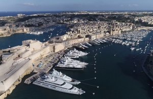 40 x 10 Mètre Poste d'amarrage Grand Harbour Port de Plaisance A Vendre