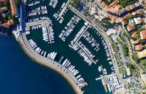 10 x 3.5 Mètre Poste d'amarrage Port Saint-Jean-Cap-Ferrat Port de Plaisance A Vendre