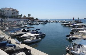 10 x 3.5 Mètre Poste d'amarrage Club Nautico Palma Nova Port de Plaisance A Vendre