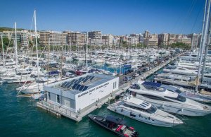 30 x 9 Mètre Poste d'amarrage Port de Plaisance Port De Mallorca A Vendre