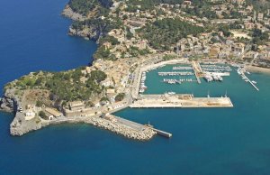 8 x 3 Mètre Poste d'amarrage Puerto de Soller Port de Plaisance Tramontana A Vendre