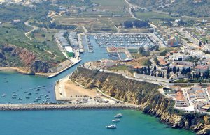 30 x 9 Mètre Poste d'amarrage Port de Plaisance de Albufeira A Vendre