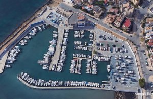 10 X 3.5 Mètre Poste d'amarrage Port Port de Plaisance Baie Des Anges A Vendre