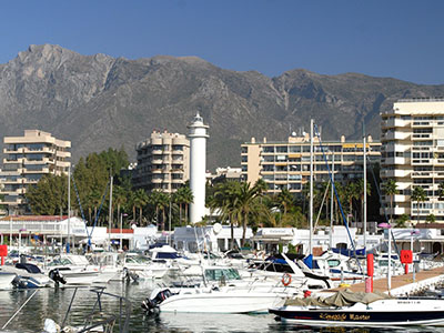 Deportivo Marbella Port de plaisance - Postes d'amarrage / Amarres