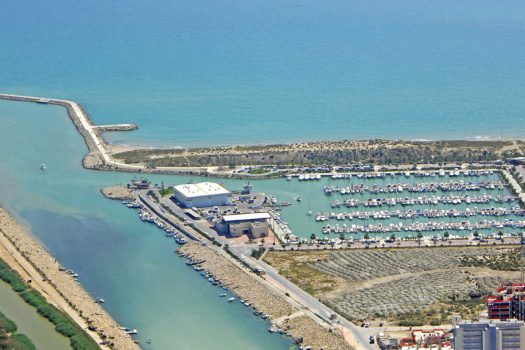 Port de plaisance de las Dunas - Postes d'amarrage / Amarres