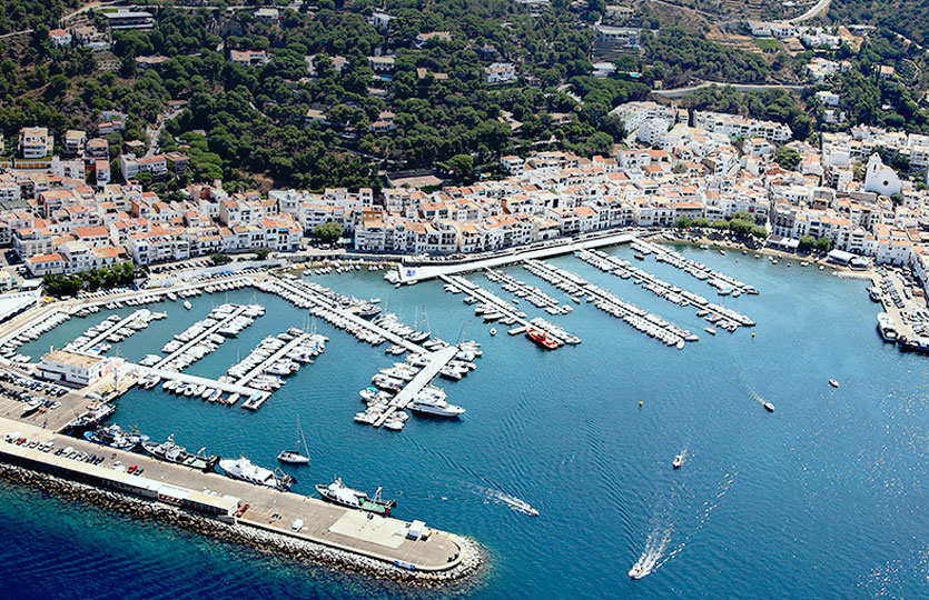 Port de la Selva Port de plaisance - Postes d'amarrage / Amarres