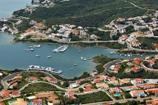 Cala d'Or Port de plaisance - Postes d'amarrage / Amarres