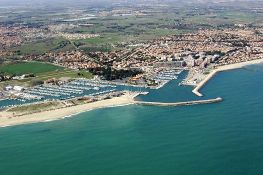 Saint-Cyprien Port de plaisance - Postes d'amarrage / Amarres