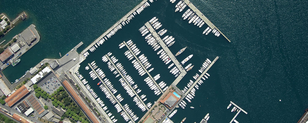 Porto Lotti Port de plaisance, La Spezia - Postes d'amarrage / Amarres