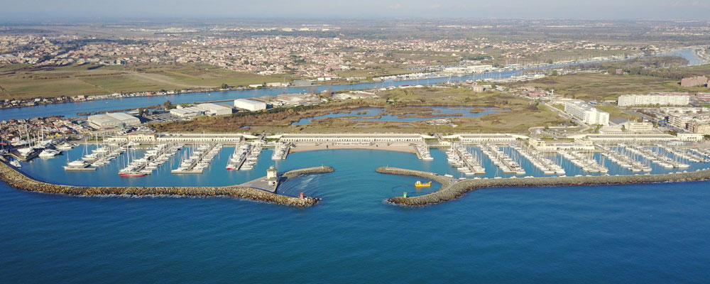 Porto Turistico di Roma Port de plaisance - Postes d'amarrage / Amarres