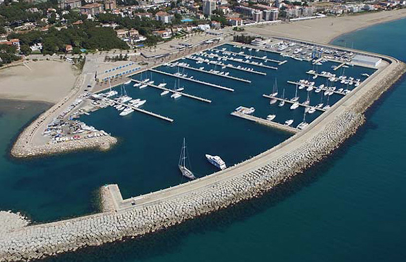 Roda de Barà Port de plaisance - Postes d'amarrage / Amarres