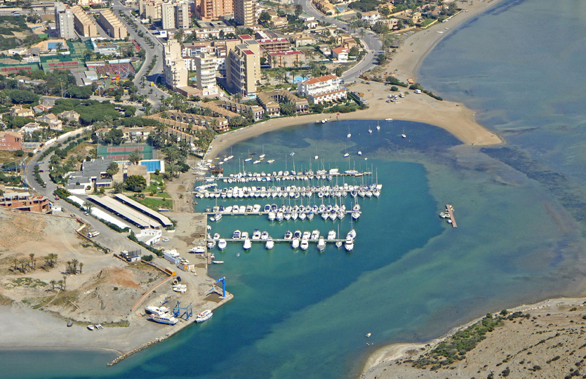 Club Náutico Dos Mares Port de plaisance - Postes d'amarrage / Amarres