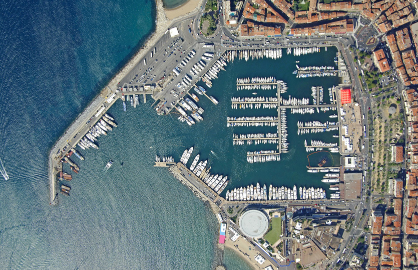 Le Vieux - Port De Cannes Port de plaisance - Postes d'amarrage / Amarres