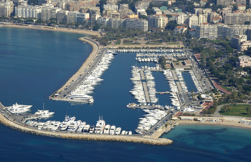 Port Pierre Canto Cannes Port de plaisance - Postes d'amarrage / Amarres